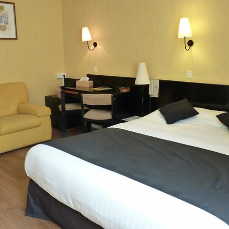 Logis Hotel Le Belle Rive Najac Esterno foto