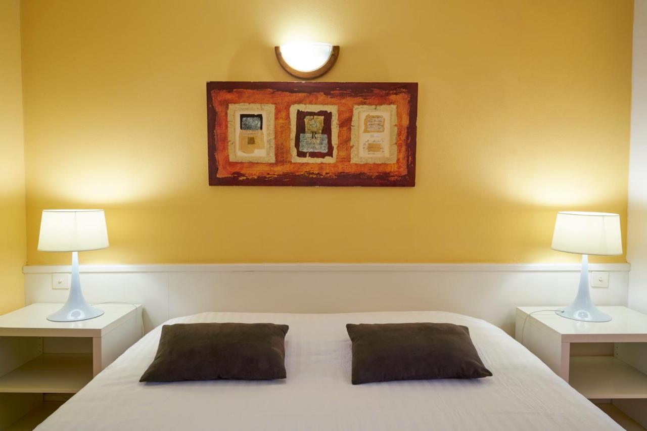 Logis Hotel Le Belle Rive Najac Esterno foto