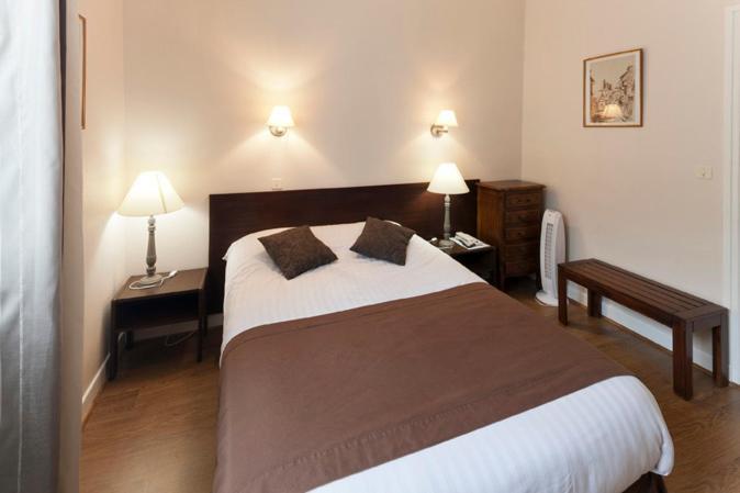 Logis Hotel Le Belle Rive Najac Esterno foto