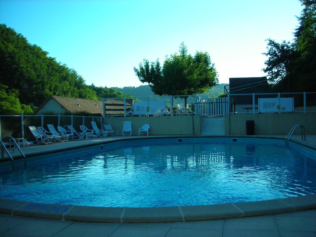 Logis Hotel Le Belle Rive Najac Esterno foto